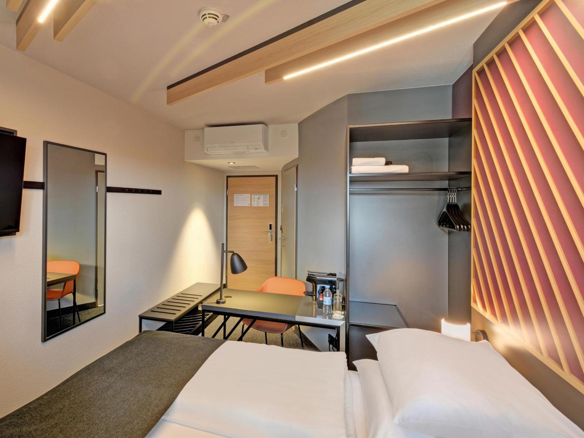 B&B Hotel Kassel-Industriepark Dış mekan fotoğraf